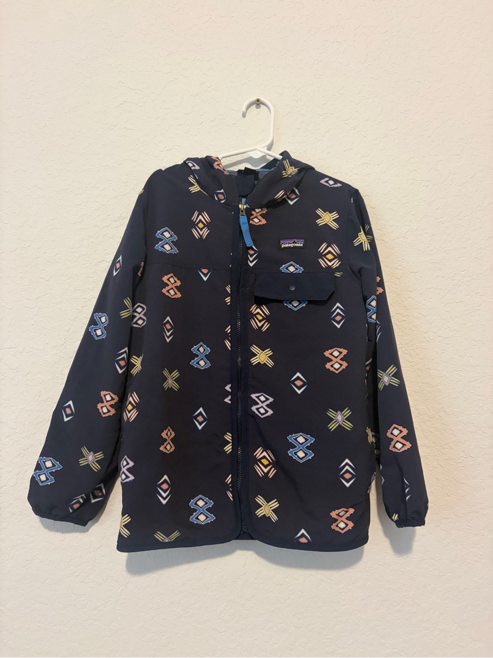 Patagonia Kids S Navy Hooded Raincoat with Multicolor Geo Motif